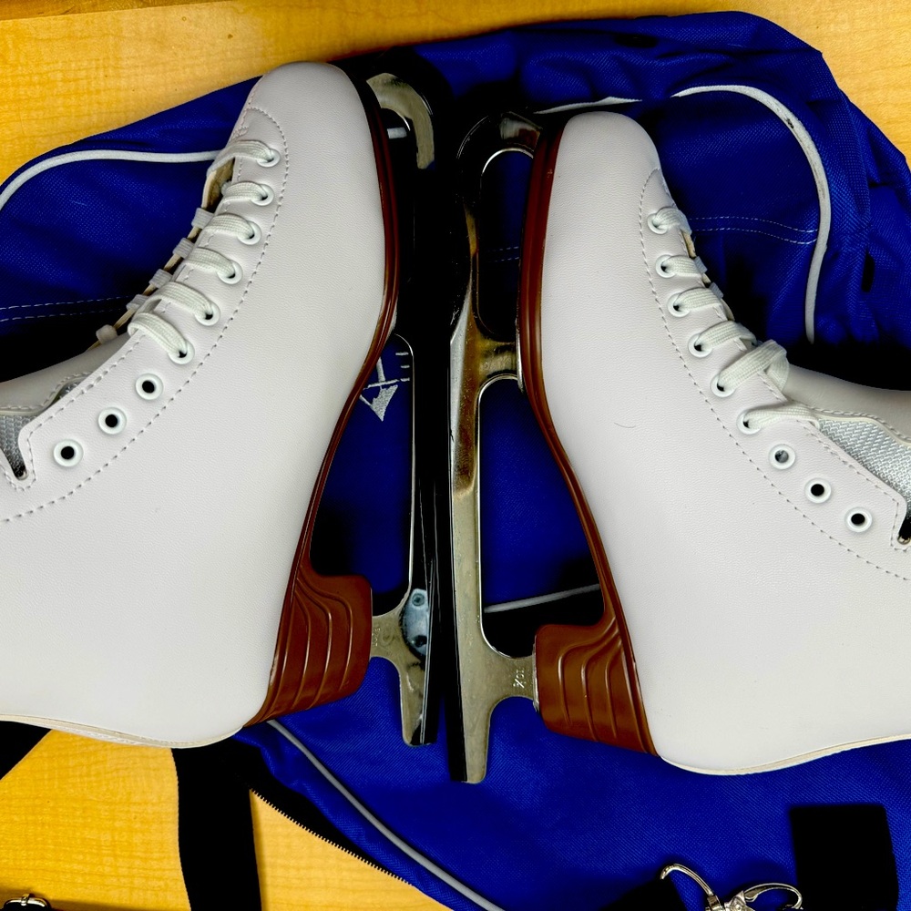 Jackson Ultima Excel New - women’s Size 9